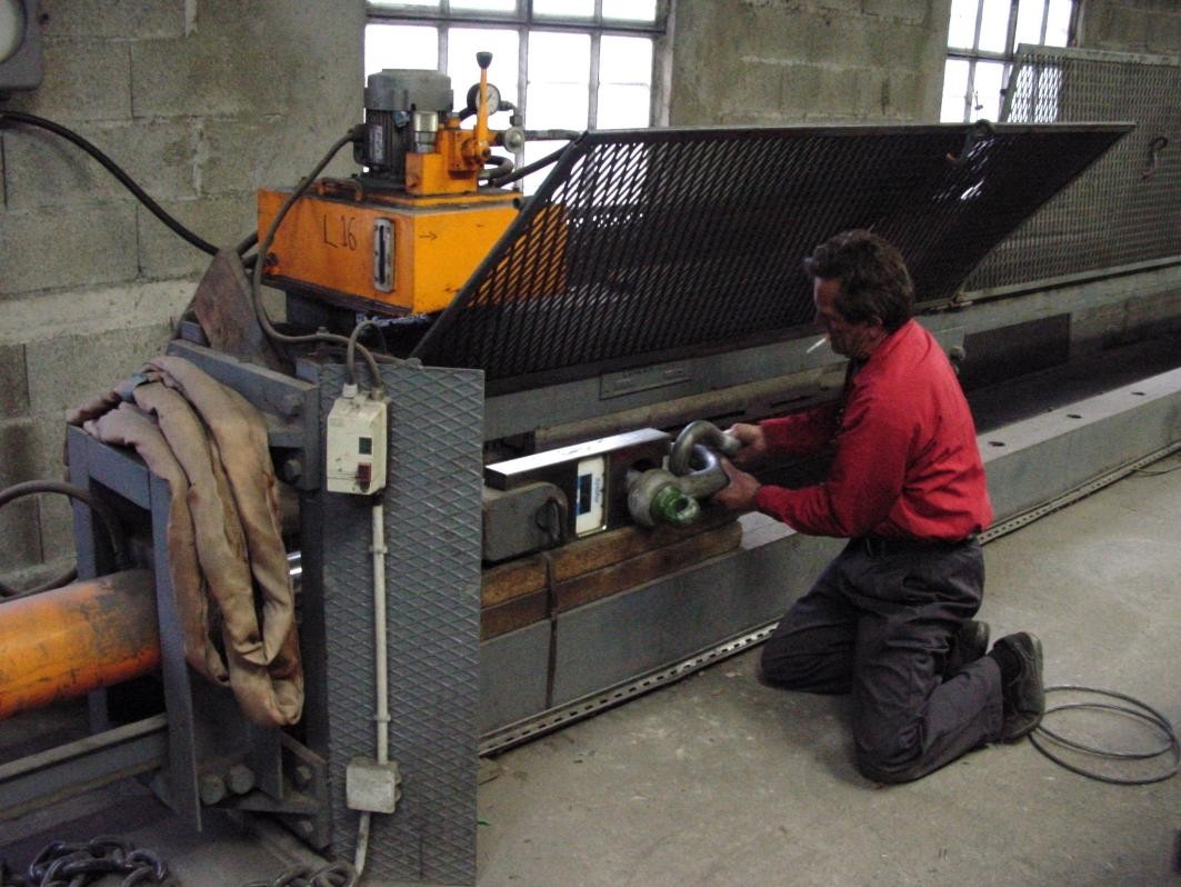 Corderie d'Or testing laboratory engineer — chainmail mesh ring test